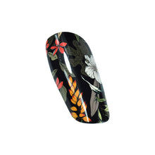 将图片加载到图库查看器，Football/Soccer Shin Guards for Players - Rourea Microphylla &amp; Petunia

